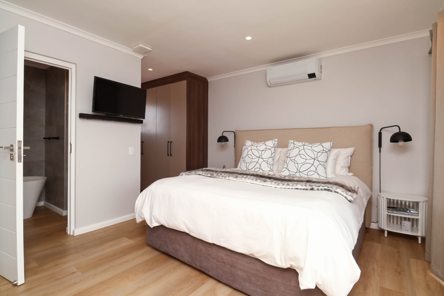 3 Bedroom Property for Sale in Bowtie Western Cape